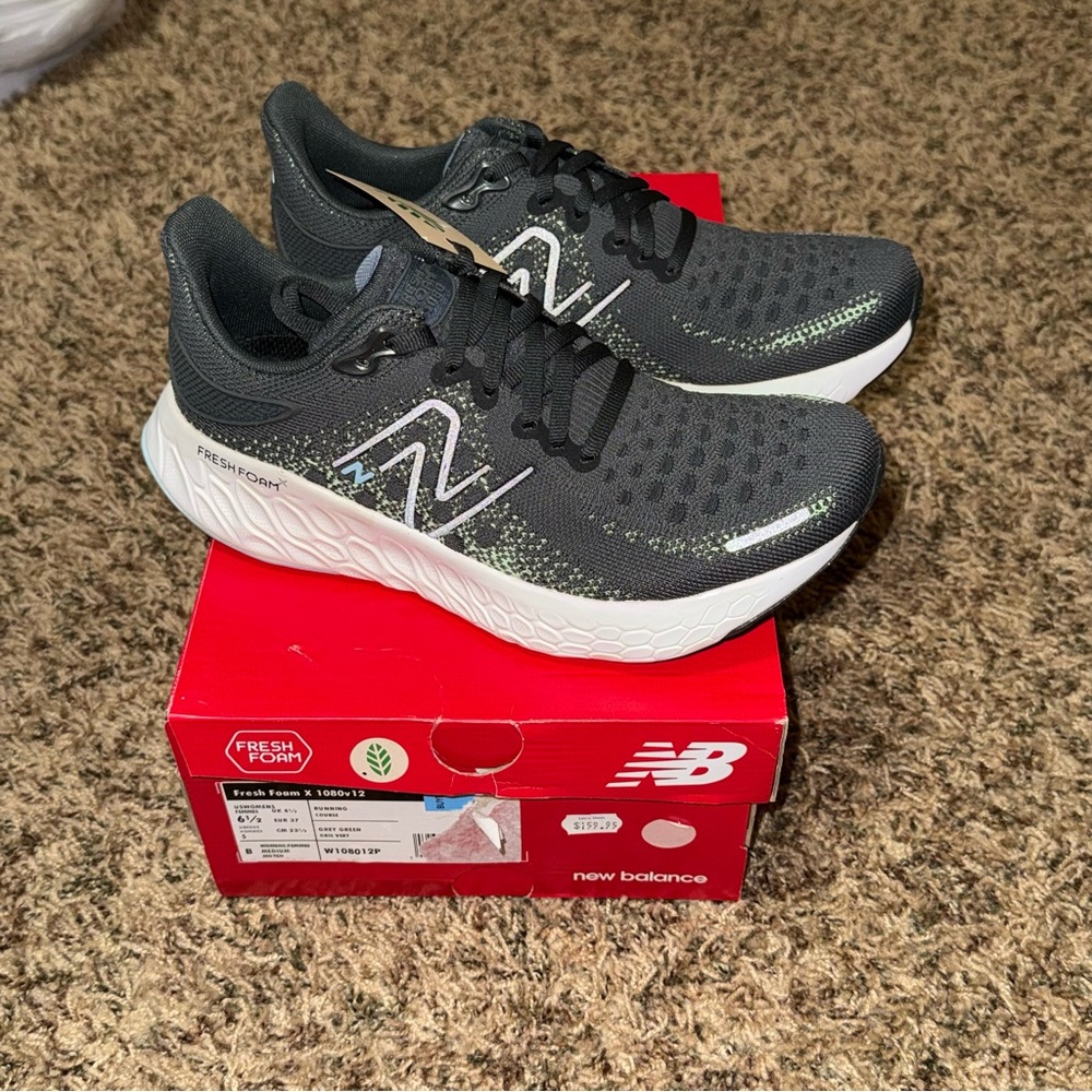 New Balance Women's Fresh Foam Running Shoes - Black